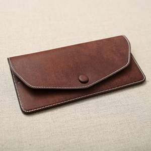 long wallet _d.brown